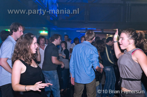 100910_079_90s_now_partymania