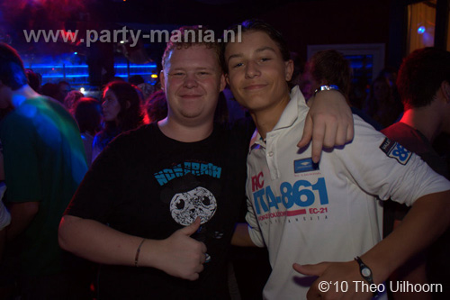 100910_201_maximaal_partymania