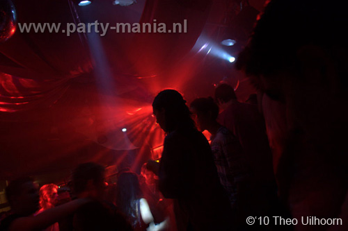 100910_213_maximaal_partymania