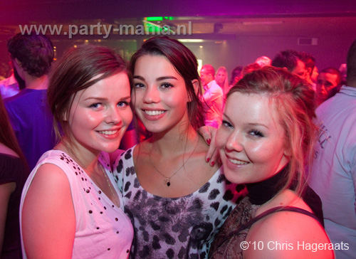 100918_087_los_partymania