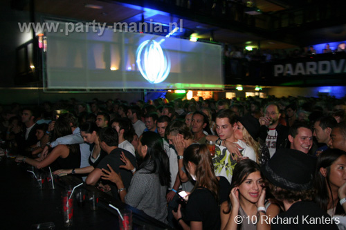 100924_096_todaysart_partymania