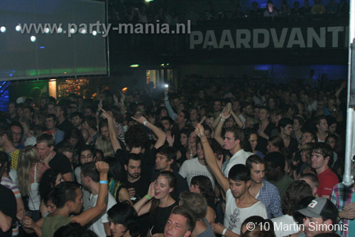 100924_121_todaysart_partymania