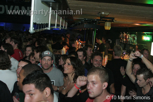 100924_123_todaysart_partymania