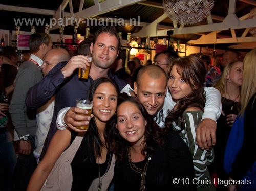 100925_085_glamorous_partymania