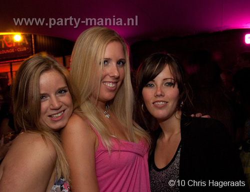 100925_095_glamorous_partymania