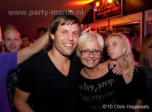 100925_103_glamorous_partymania