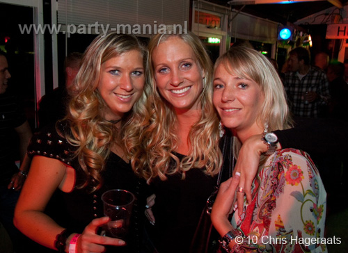 100925_106_glamorous_partymania