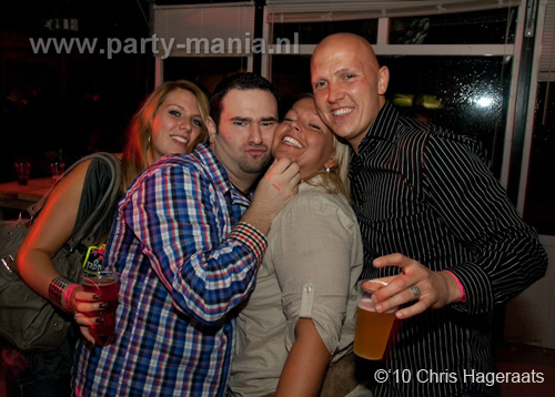 100925_107_glamorous_partymania