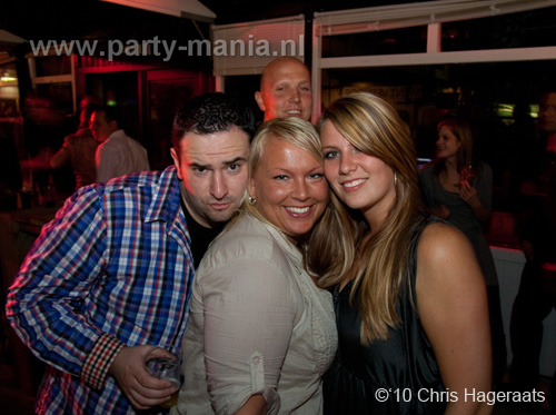 100925_109_glamorous_partymania