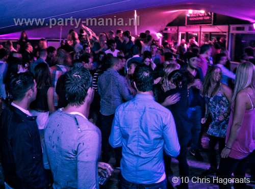 100925_115_glamorous_partymania