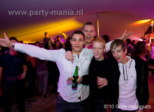 100925_128_glamorous_partymania