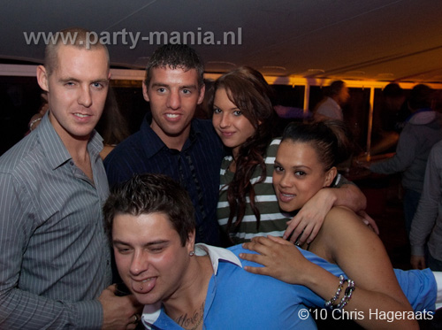 100925_133_glamorous_partymania