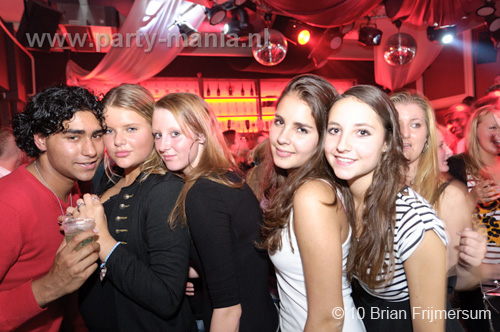 101001_070_maximaal_partymania