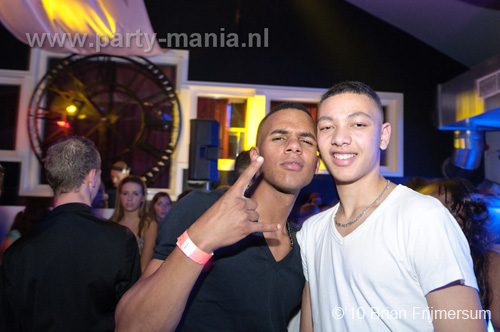 101001_096_maximaal_partymania