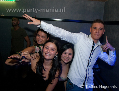 101002_098_franchise_partymania