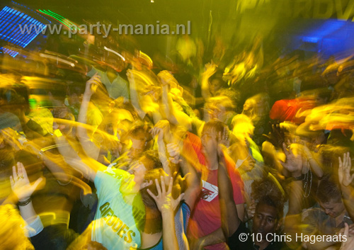 101002_184_franchise_partymania