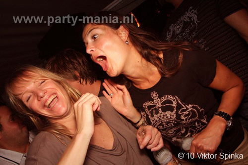 101002_069_whoosah_partymania