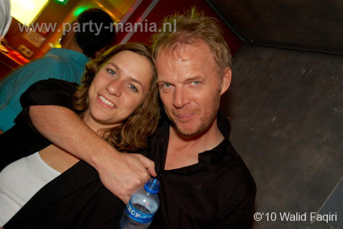 101008_074_mutesounds_partymania