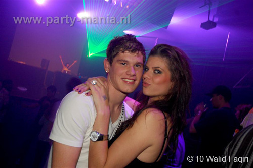 101008_080_mutesounds_partymania