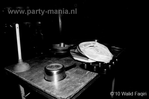 101008_083_mutesounds_partymania