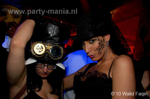 101030_111_havana_partymania