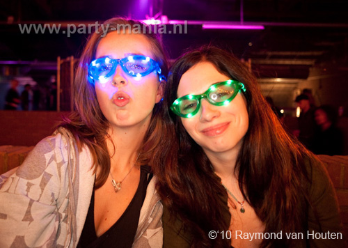 101112_079_langweiligkeit_partymania