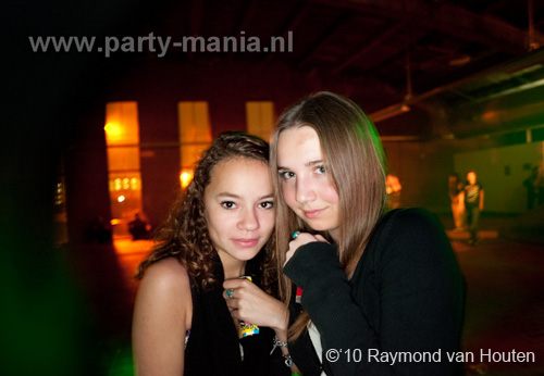 101112_085_langweiligkeit_partymania