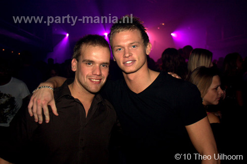 101113_064_los_partymania