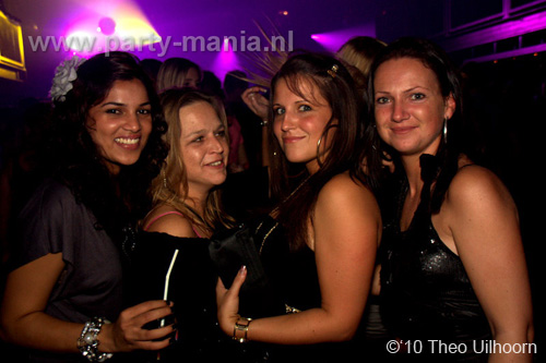 101113_065_los_partymania