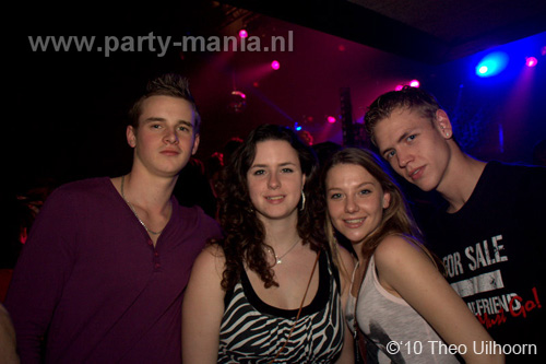 101113_068_los_partymania