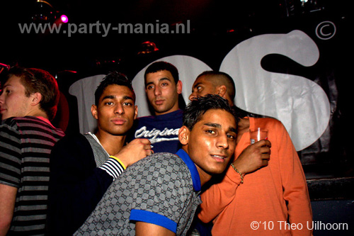 101113_071_los_partymania