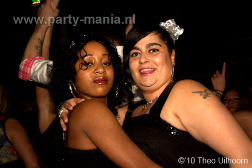 101113_077_los_partymania