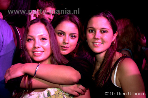 101113_079_los_partymania