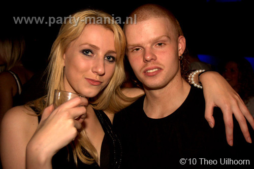 101113_083_los_partymania