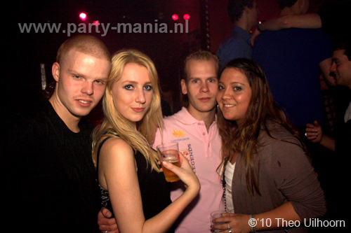 101113_085_los_partymania