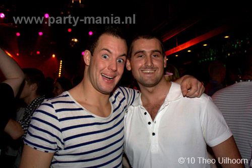 101113_103_los_partymania