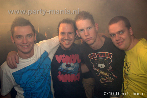 101113_120_los_partymania