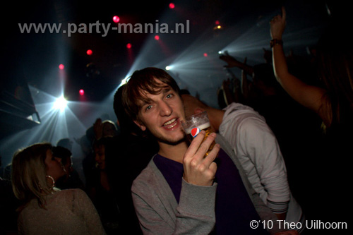 101113_124_los_partymania