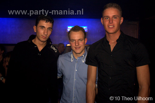 101113_128_los_partymania