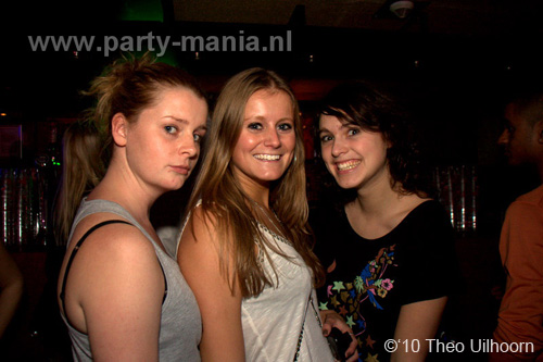 101113_131_los_partymania