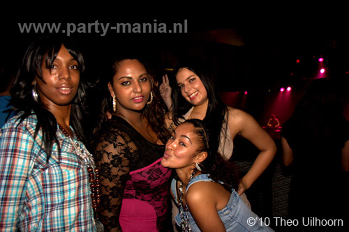 101113_135_los_partymania