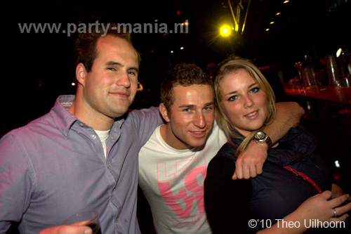 101113_143_los_partymania