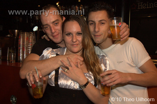 101113_159_los_partymania