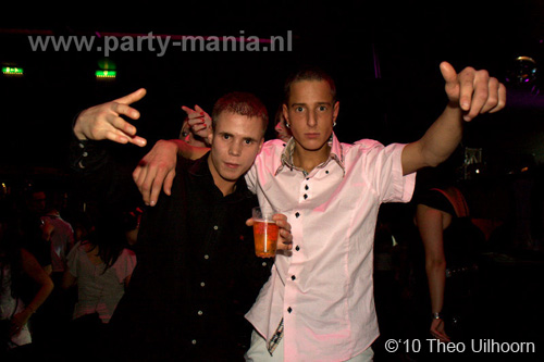 101113_168_los_partymania