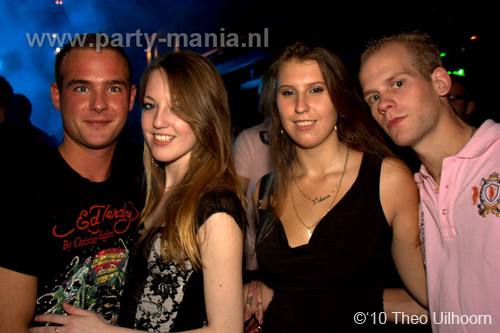 101113_171_los_partymania