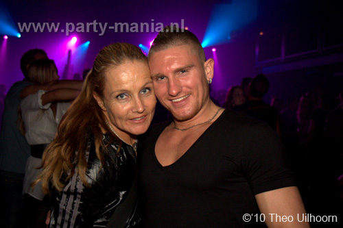 101113_174_los_partymania