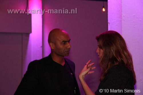 101210_080_binkdrink_partymania