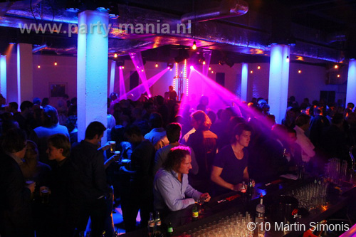 101210_127_binkdrink_partymania