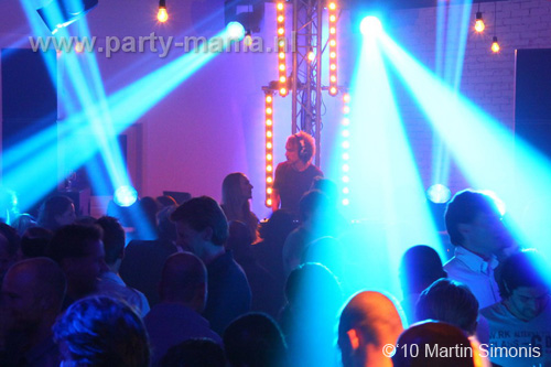 101210_129_binkdrink_partymania