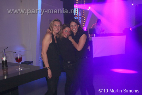 101210_135_binkdrink_partymania